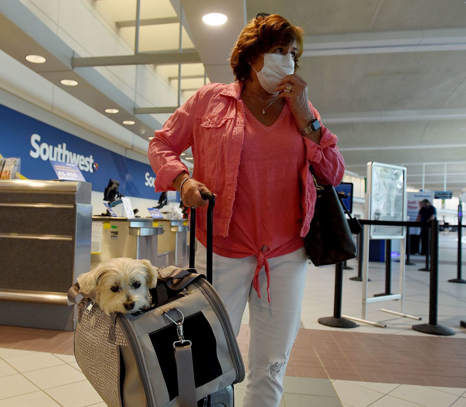 coronavirus airport